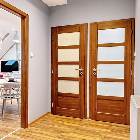 Attic Apartment On Waterfront / View / Netflix Praga Exterior foto